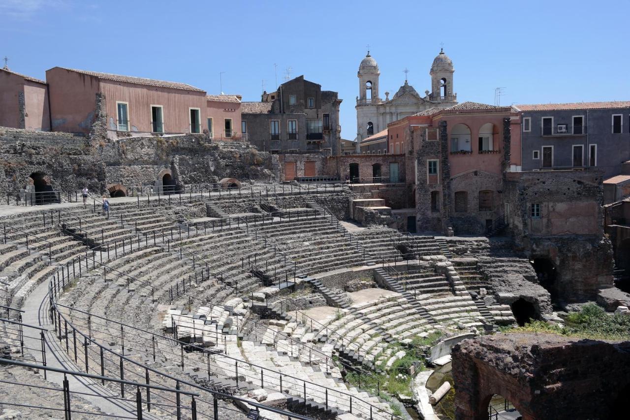 Finestre Sul Teatro - Catania - Parking Included Apartment Bagian luar foto